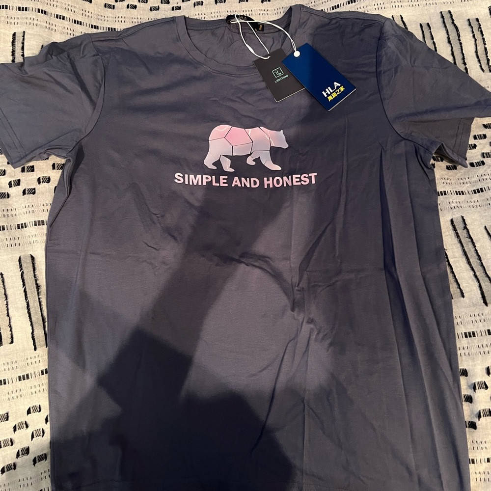 Gray T-shirt with reflecting appliqué size M